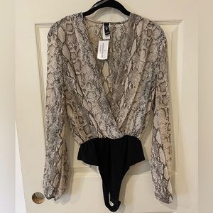 Windsor v-neck snake print bodysuit blouse